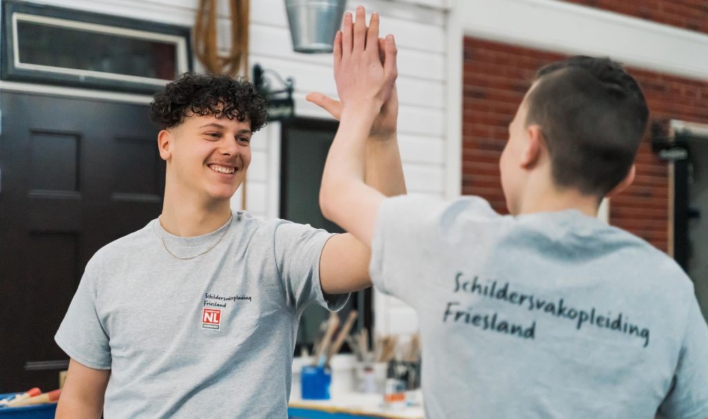 Leerlingen SVO geslaagd - gefeliciteerd - high five_1024x606